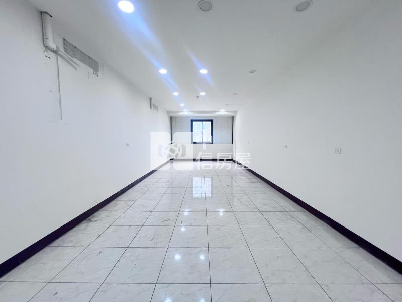 烏日明道中學旁活路透店房屋室內格局與周邊環境