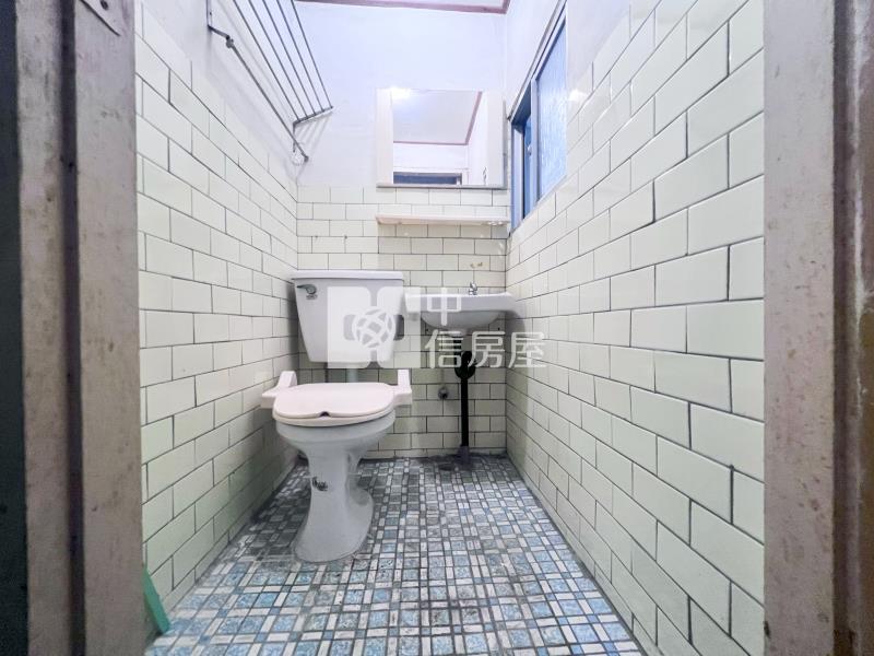 烏日明道中學旁活路透店房屋室內格局與周邊環境