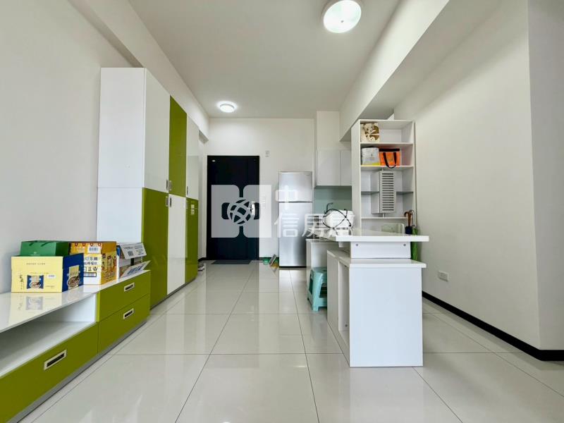 昂峰謙若樹機捷特區朝南三房平車房屋室內格局與周邊環境