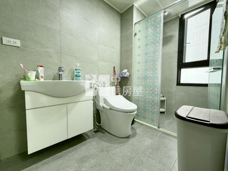 昂峰謙若樹機捷特區朝南三房平車房屋室內格局與周邊環境