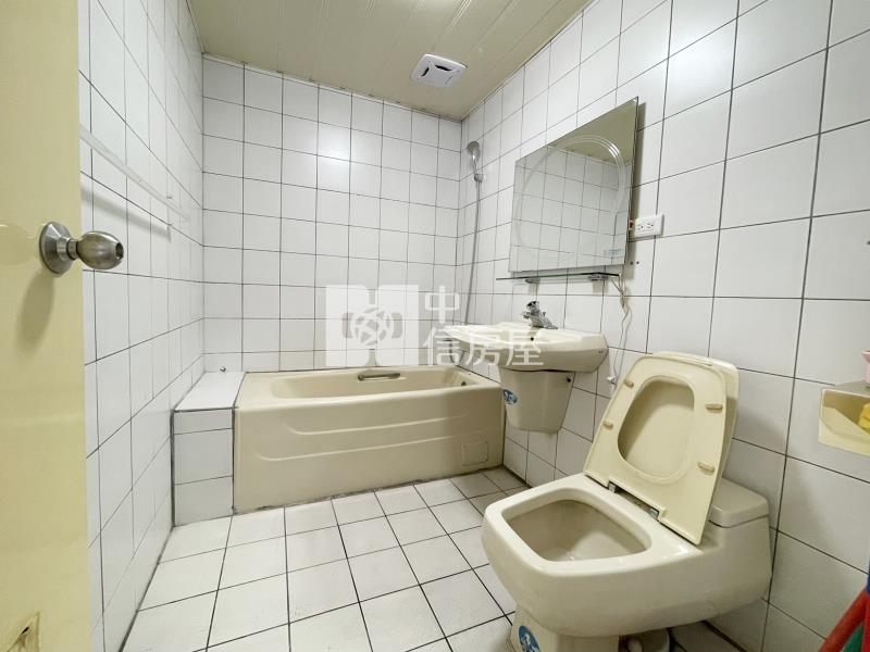 【安家】專任-文化國小3+1房附車位房屋室內格局與周邊環境