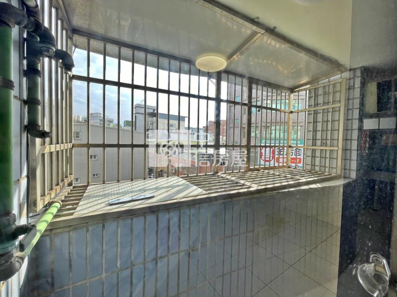 【安家】專任-文化國小3+1房附車位房屋室內格局與周邊環境