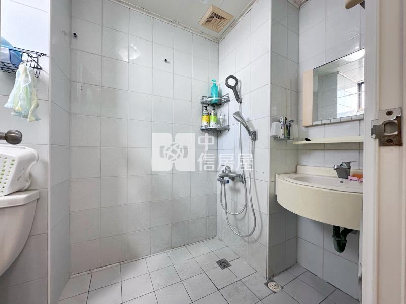 頭家學區開心一百3房車位房屋室內格局與周邊環境