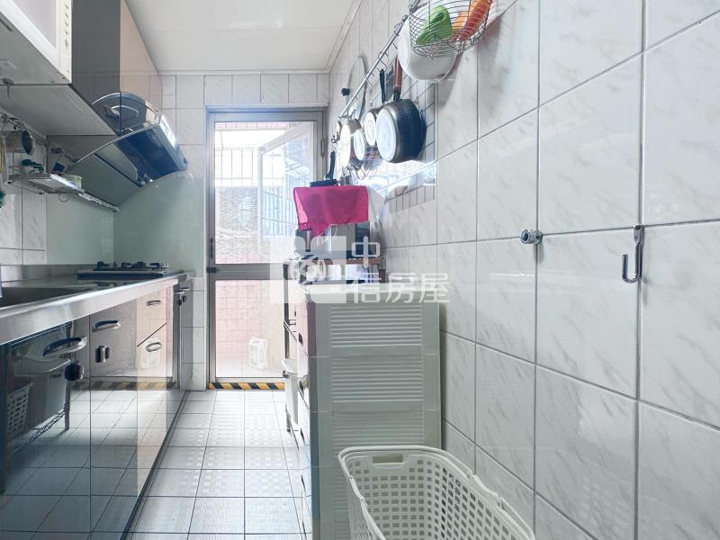 頭家學區開心一百3房車位房屋室內格局與周邊環境