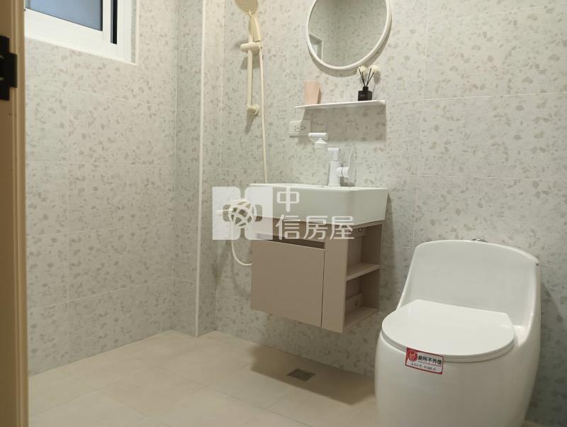 小港國小翻新美寓3樓(可停車)房屋室內格局與周邊環境