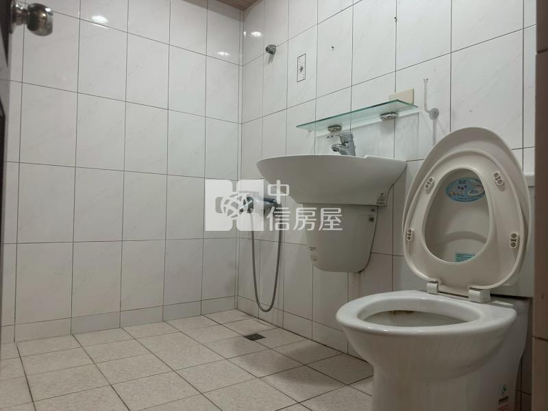 僑平國小美3房房屋室內格局與周邊環境