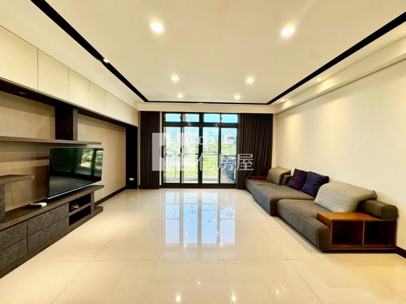 廍子公園臨路四車電梯豪墅房屋室內格局與周邊環境