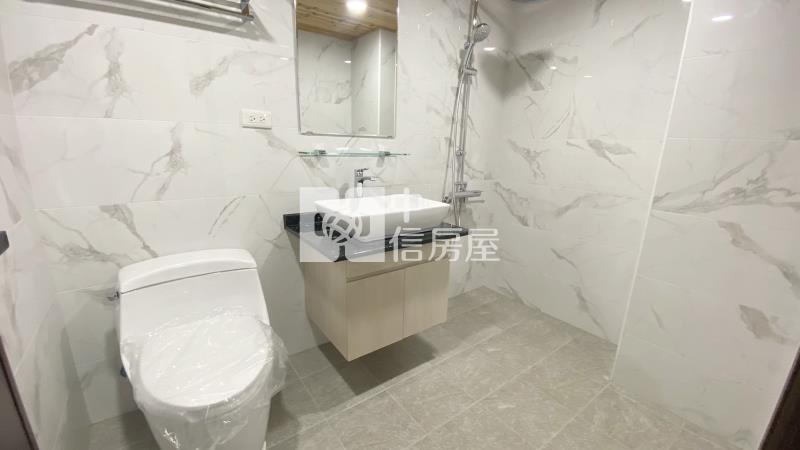 信義國小捷運站4+1房平車房屋室內格局與周邊環境