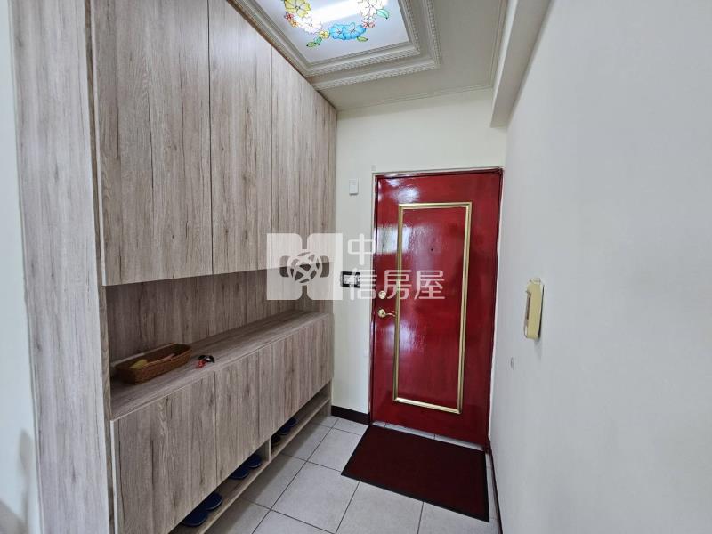 楊明國小3房+車位露台戶房屋室內格局與周邊環境