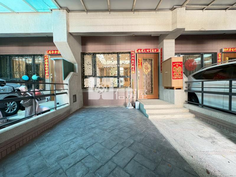 立新學區震後臨路車庫美墅房屋室內格局與周邊環境