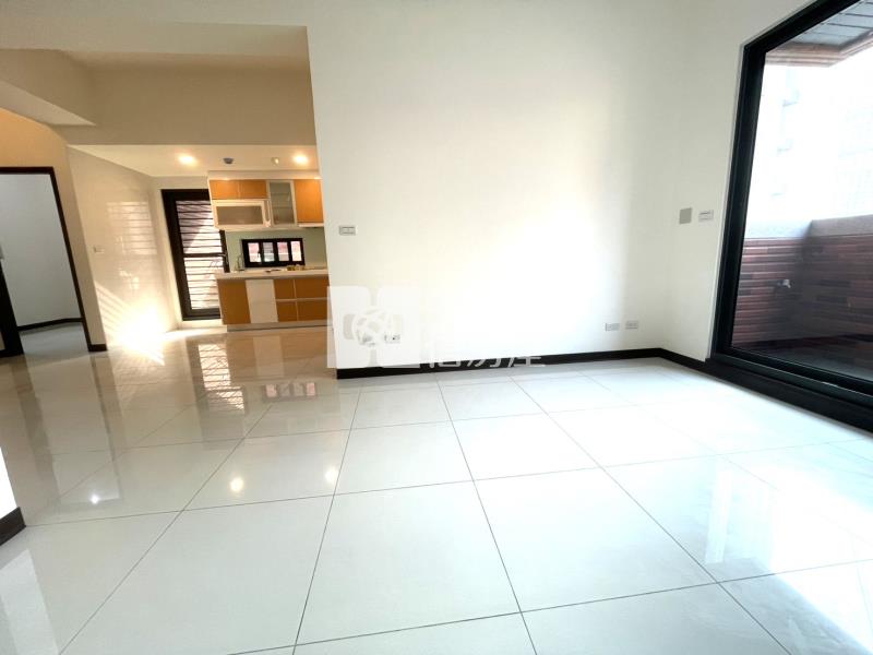 B009 中路特區學區公園3房車房屋室內格局與周邊環境