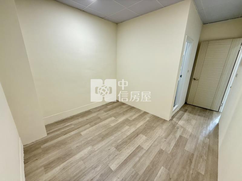 光興商圈光隆國小門前停車美透天房屋室內格局與周邊環境