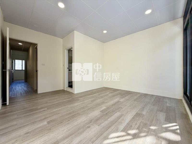 光興商圈光隆國小門前停車美透天房屋室內格局與周邊環境