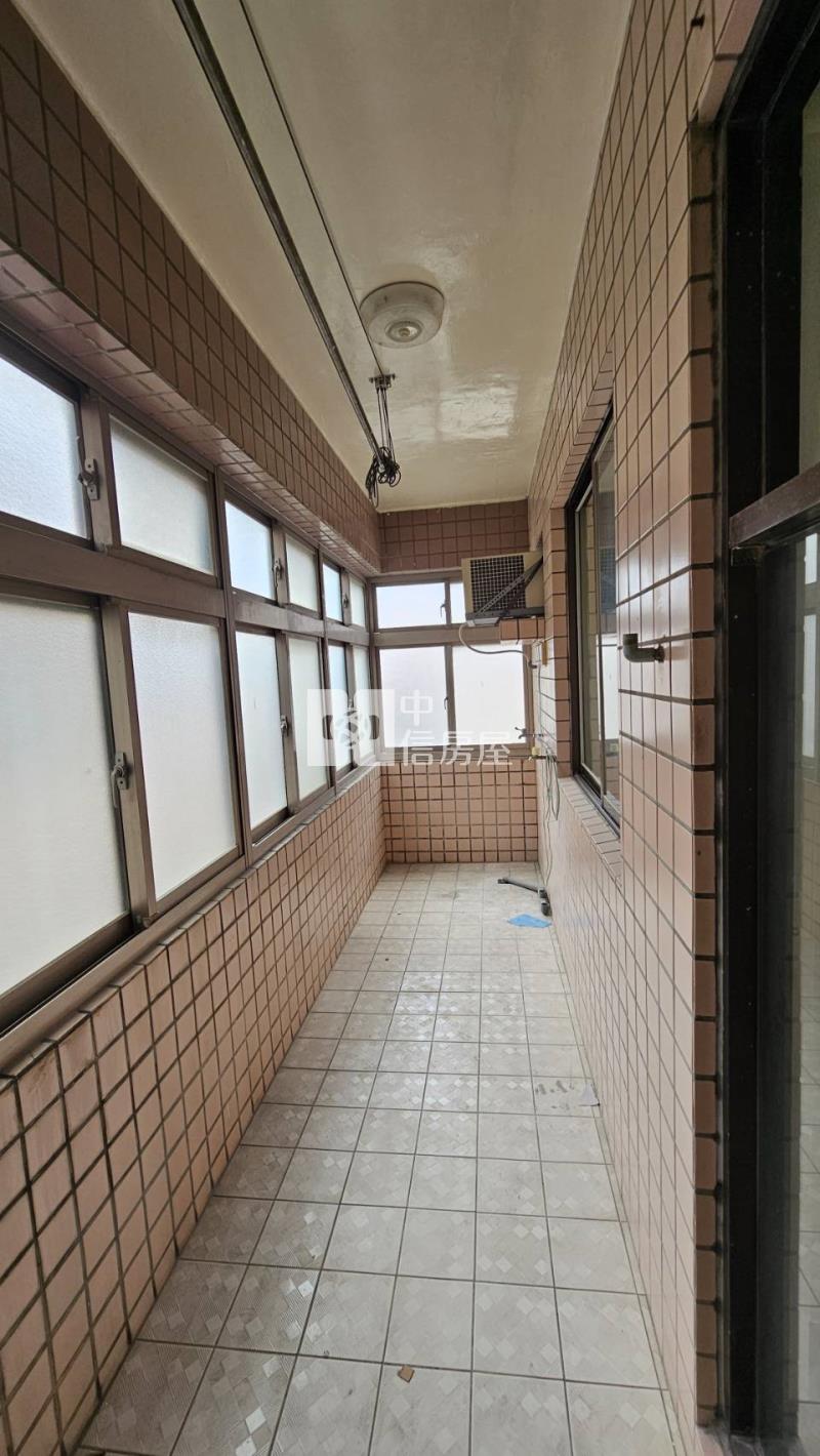 楊梅交流道旁景觀三房房屋室內格局與周邊環境