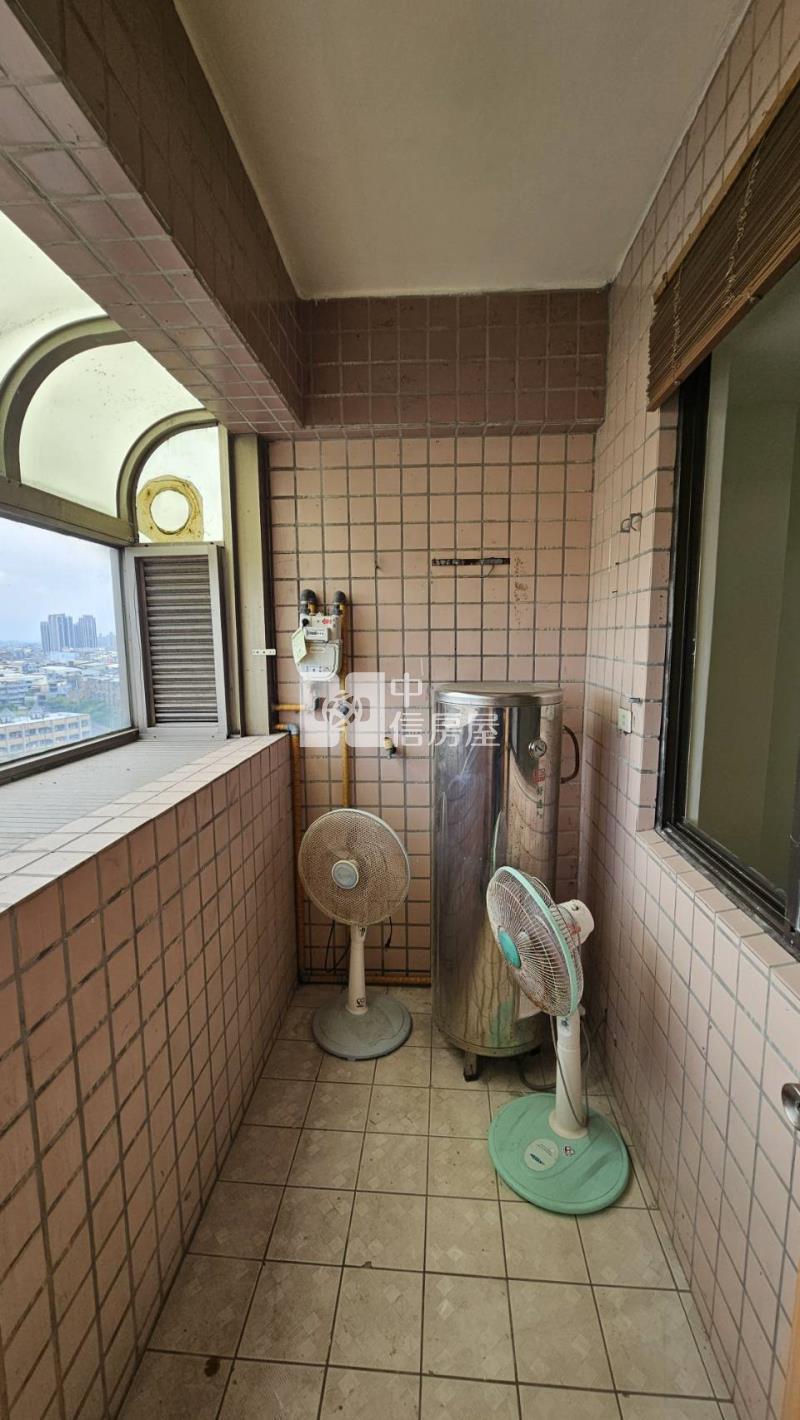 楊梅交流道旁景觀三房房屋室內格局與周邊環境