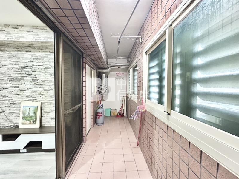 羅東後站美妝三房車位美廈房屋室內格局與周邊環境