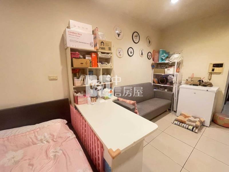 中壢A22老街溪捷運/陽台套房房屋室內格局與周邊環境