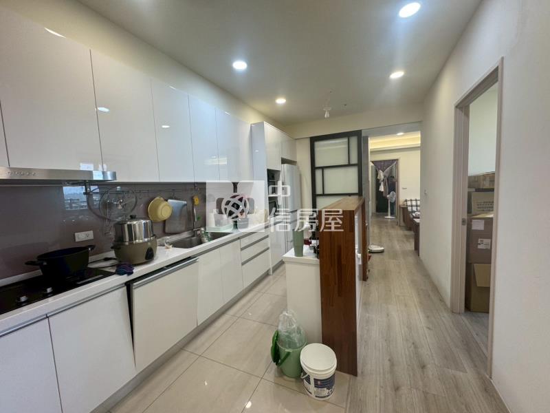 久樘花園童畫|精裝次頂樓五房+雙平車房屋室內格局與周邊環境