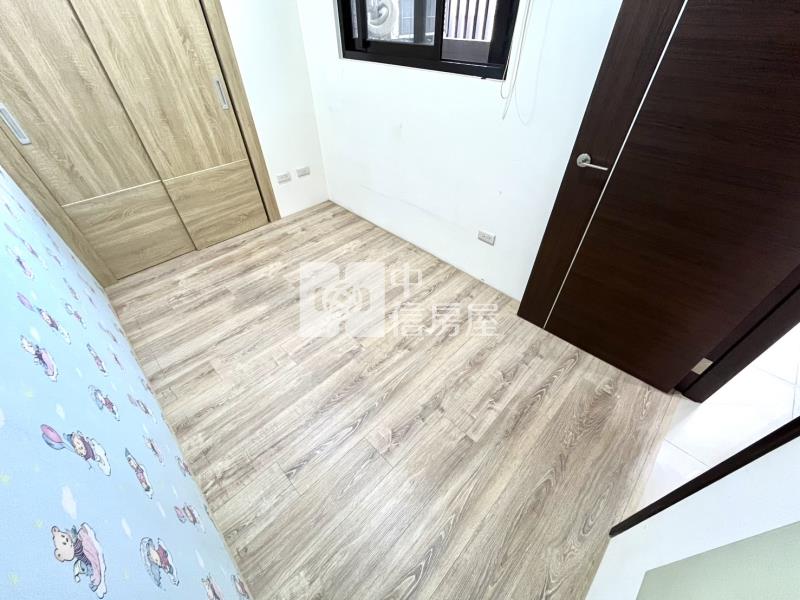 (大熊康橋)三房稀少雙車位挑戰最低價房屋室內格局與周邊環境