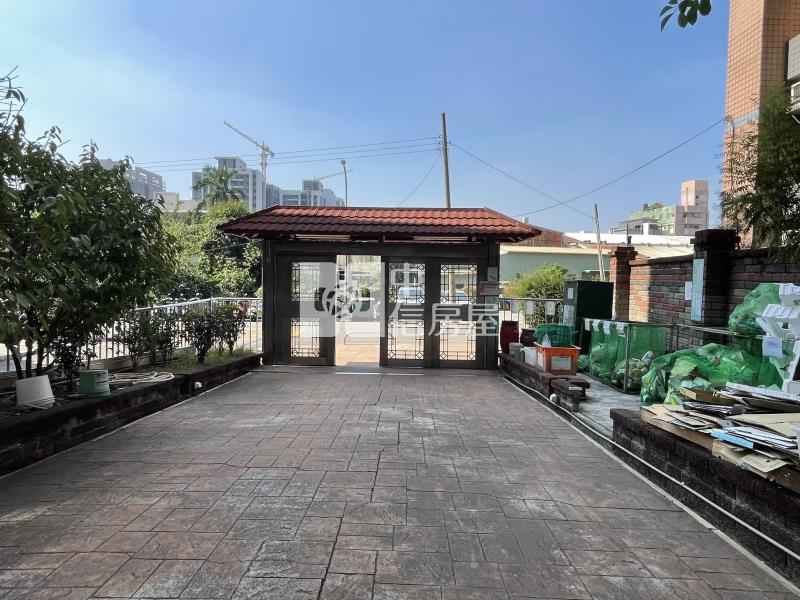 【文心大地】中山醫大慶商圈|大三房平車房屋室內格局與周邊環境