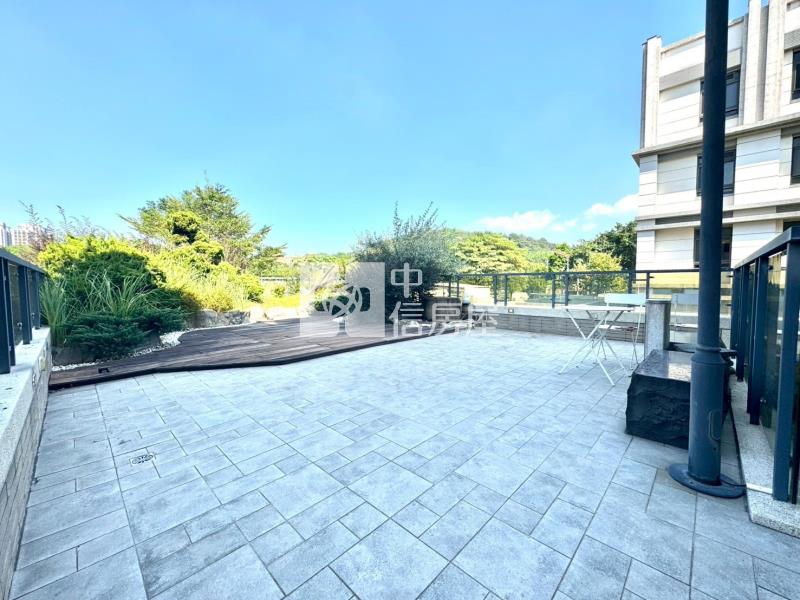 萬坪廍子公園旁霸氣4車電梯別墅房屋室內格局與周邊環境