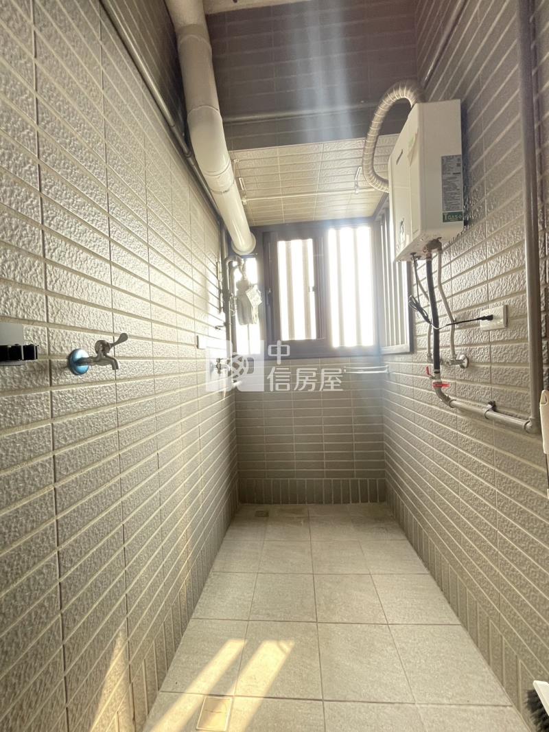 南屯捷運大2房(3年屋帝王戶)房屋室內格局與周邊環境