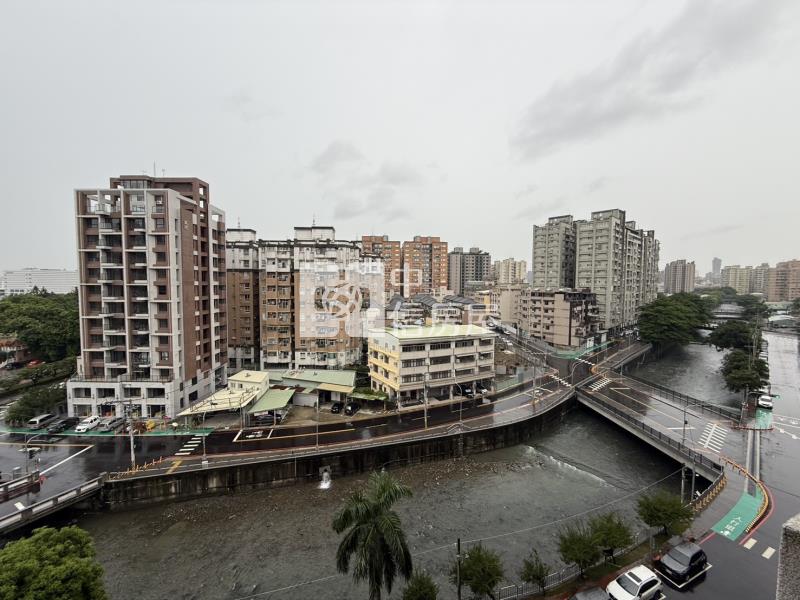 (布拉格)中山醫兩房平車房屋室內格局與周邊環境