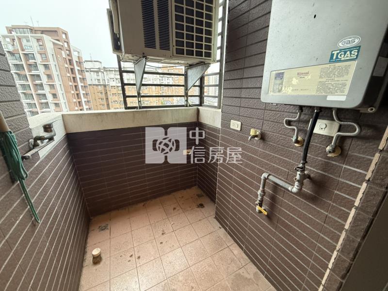 (布拉格)中山醫兩房平車房屋室內格局與周邊環境