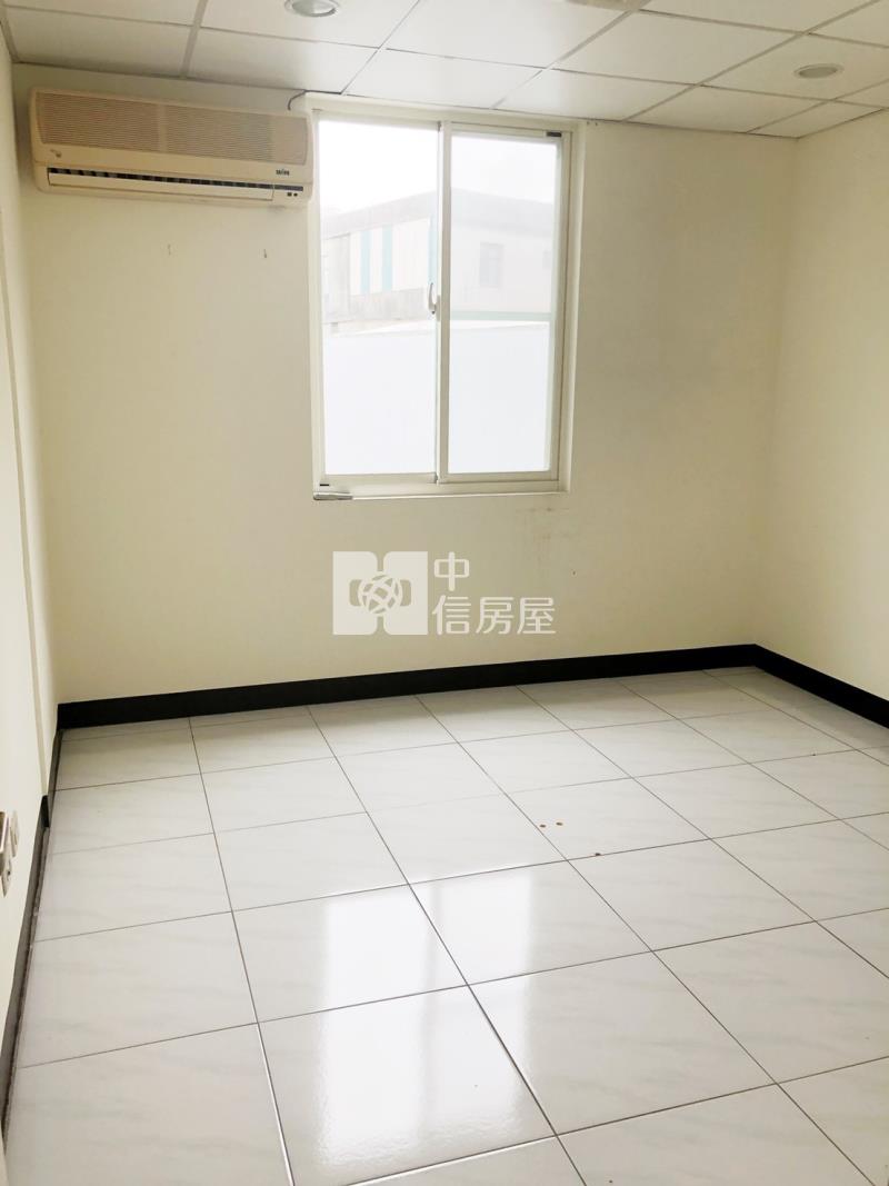 中正路透天店面房屋室內格局與周邊環境