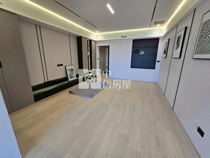 觀音【崙坪】邊間活巷整新美透天房屋室內格局與周邊環境