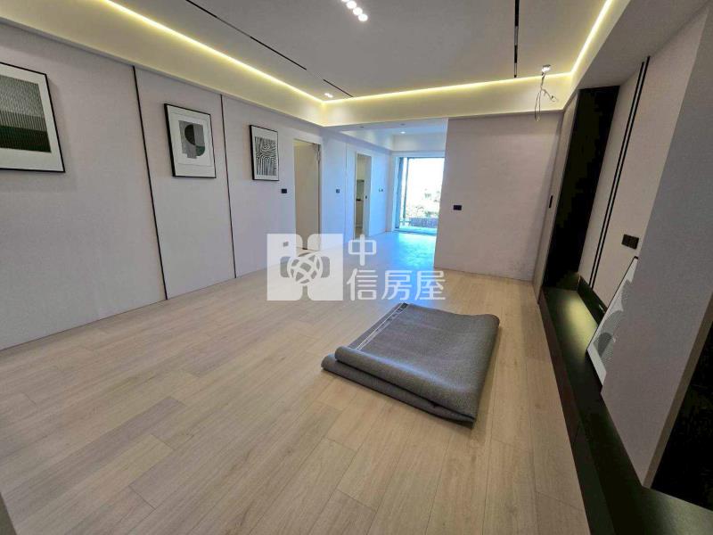 觀音【崙坪】邊間活巷整新美透天房屋室內格局與周邊環境