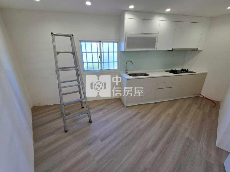 觀音【崙坪】邊間活巷整新美透天房屋室內格局與周邊環境