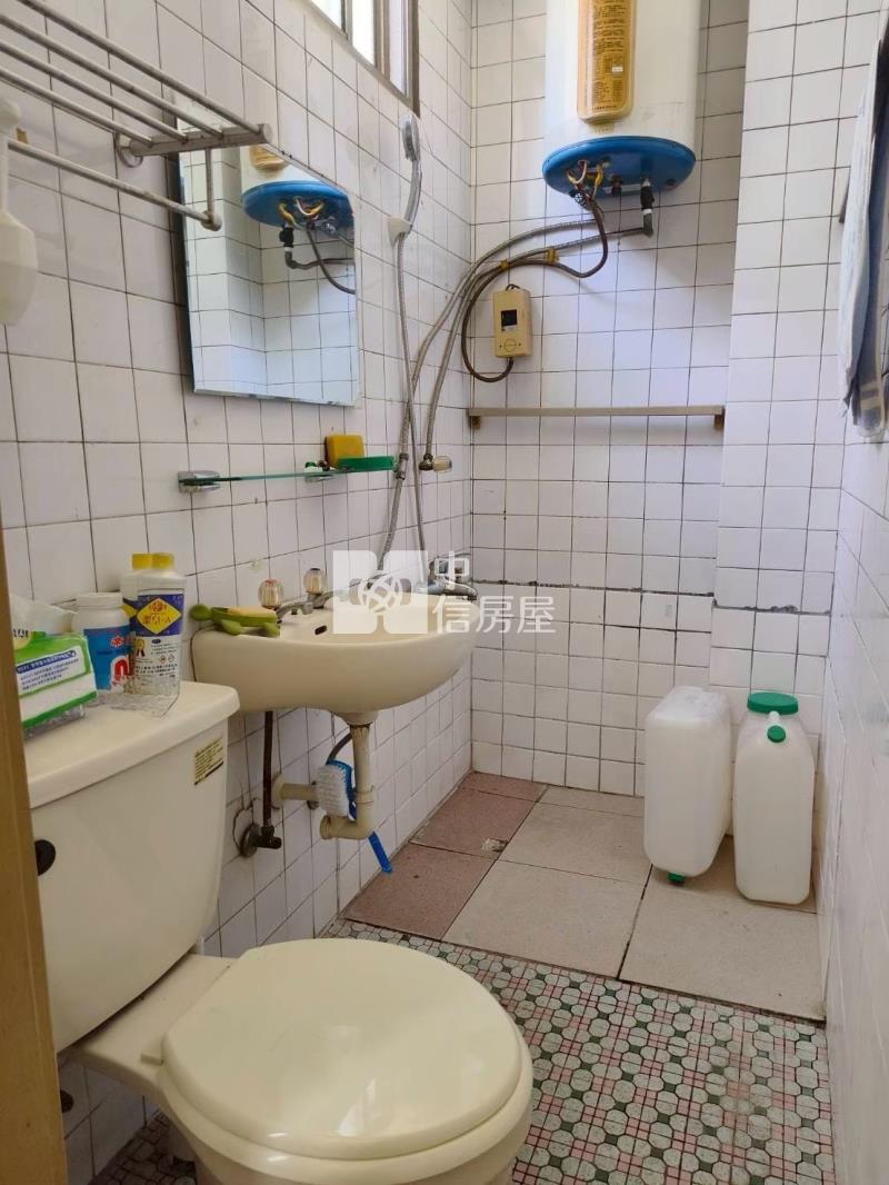 仁愛商圈透天厝房屋室內格局與周邊環境