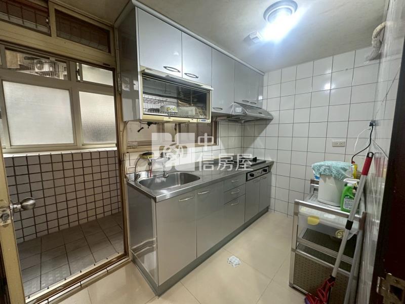 ▲東方巴黎漂亮二房房屋室內格局與周邊環境