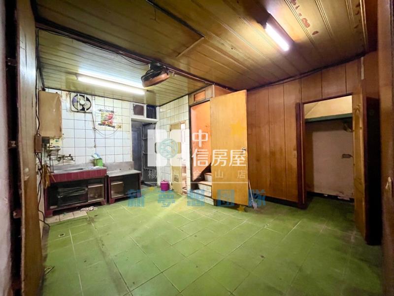 【新夢想】平鎮大潤發待整四房透天房屋室內格局與周邊環境