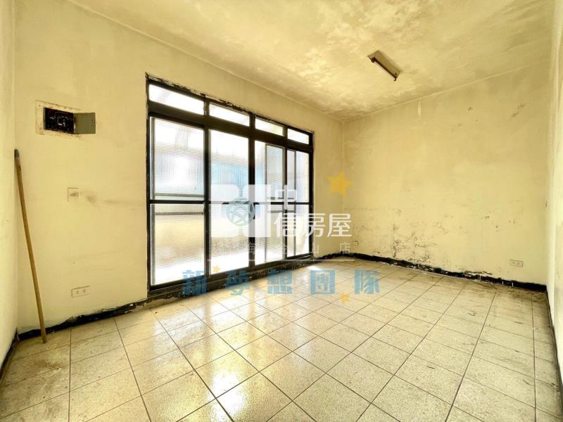 【新夢想】平鎮大潤發待整四房透天房屋室內格局與周邊環境