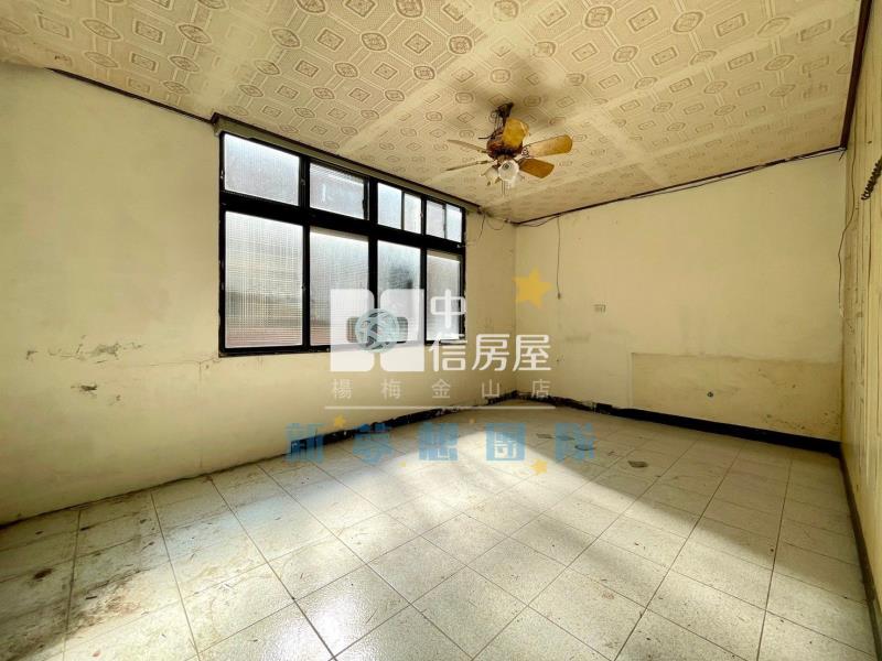 【新夢想】平鎮大潤發待整四房透天房屋室內格局與周邊環境