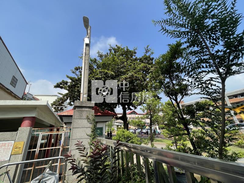 林園金潭國小邊透天平房(建地)房屋室內格局與周邊環境