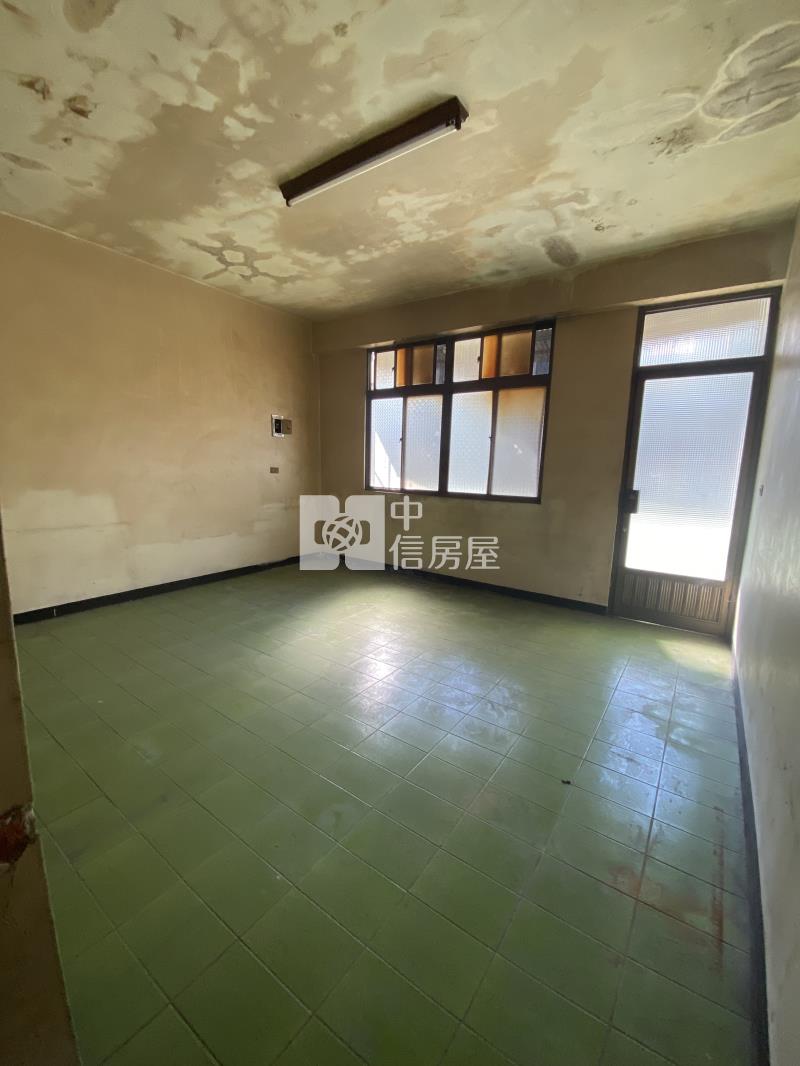 楊梅國小大面寬透天房屋室內格局與周邊環境