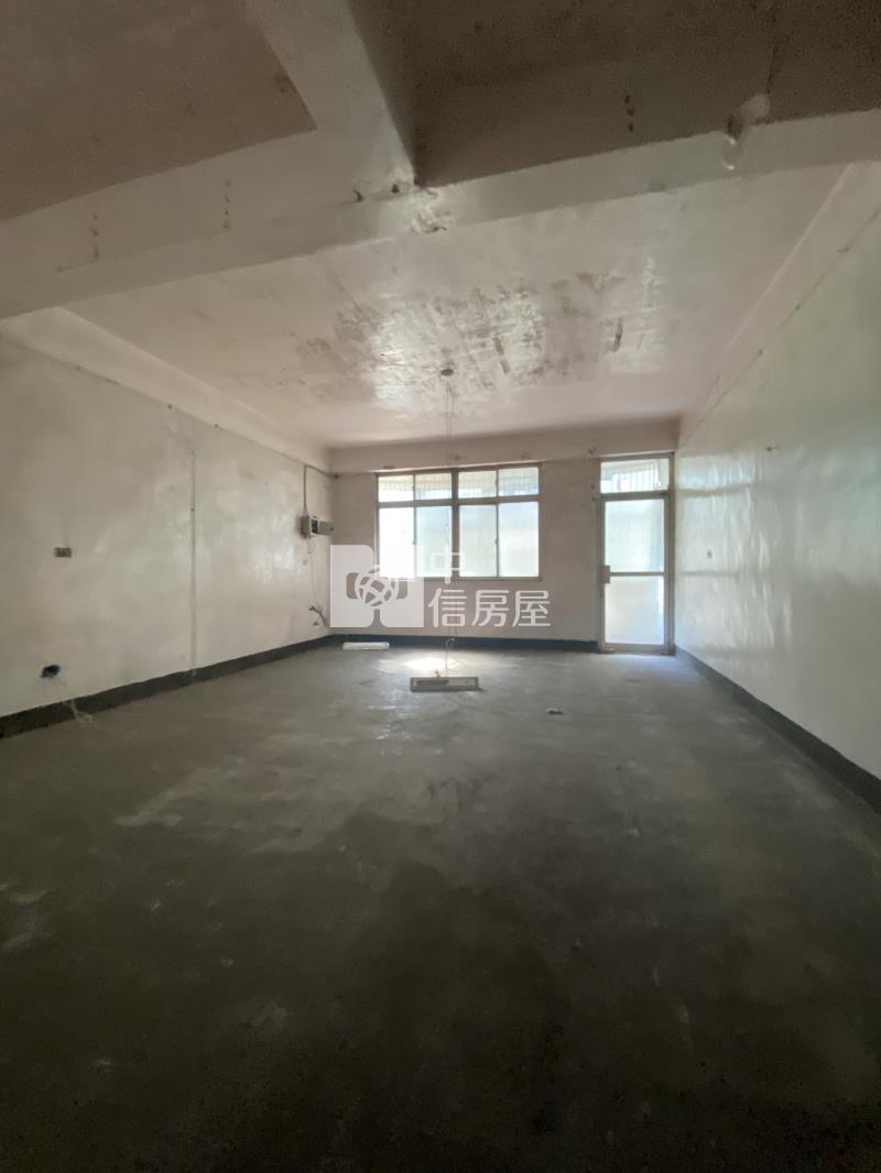 楊梅國小大面寬透天房屋室內格局與周邊環境