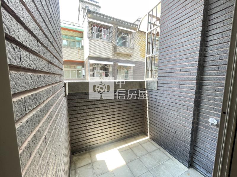 楊梅國小大面寬透天房屋室內格局與周邊環境