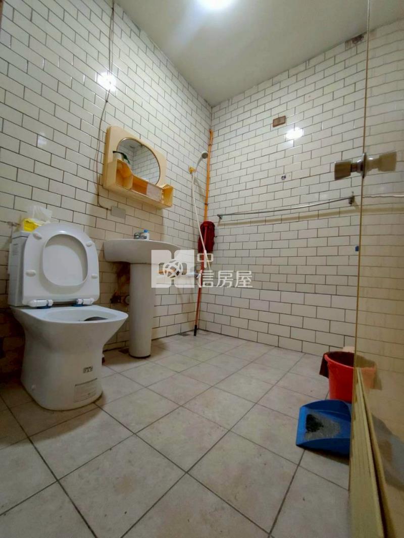 力行市場旁美寓房屋室內格局與周邊環境