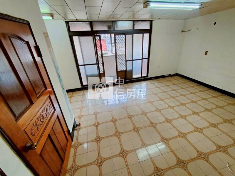 力行市場旁美寓房屋室內格局與周邊環境