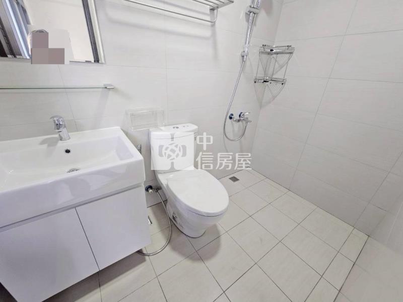 東山全新三面採光邊間車墅房屋室內格局與周邊環境