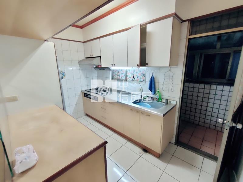 天王星美三房房屋室內格局與周邊環境