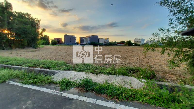 新屋市區旁都內農房屋室內格局與周邊環境