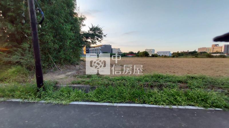 新屋市區旁都內農房屋室內格局與周邊環境