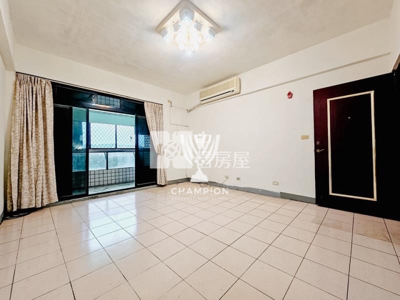 【冠軍】陽光青境四房附車位房屋室內格局與周邊環境