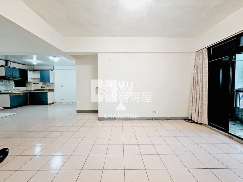 【冠軍】陽光青境四房附車位房屋室內格局與周邊環境