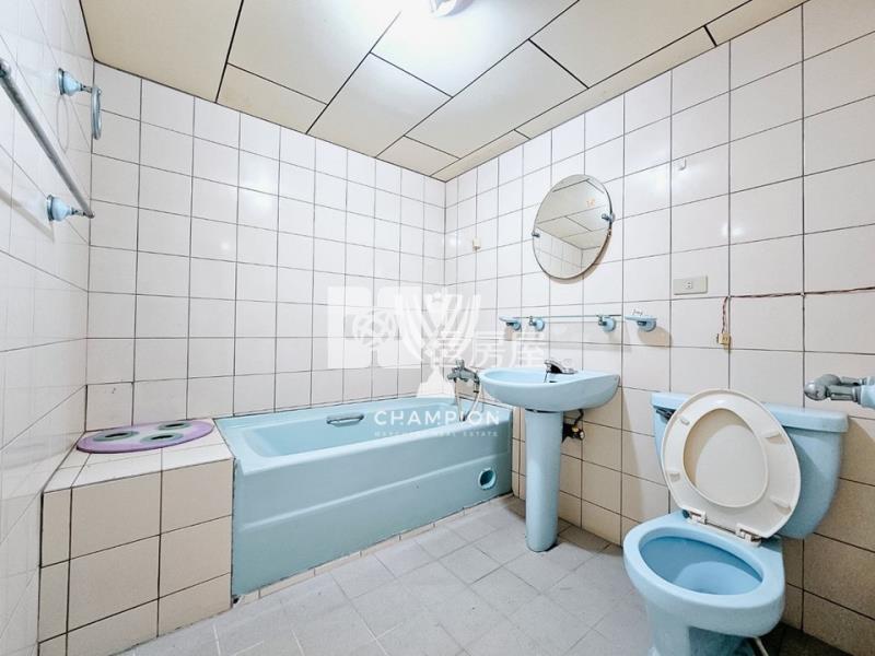 【冠軍】陽光青境四房附車位房屋室內格局與周邊環境